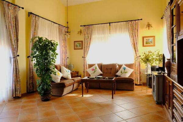Finca rústica en venta en Desamparados-Hurchillo-Torremendo , Orihuela thumbnail 2