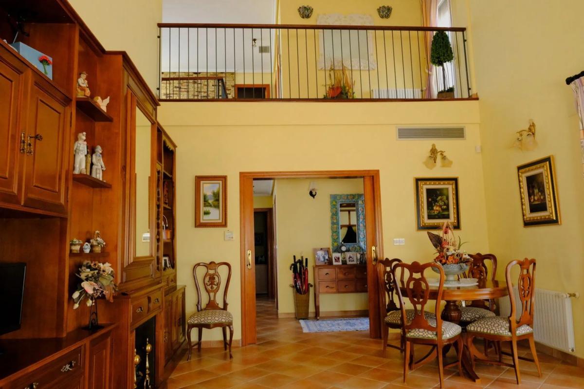 Недвижимость на продажу и в аренду в Испании photo 2