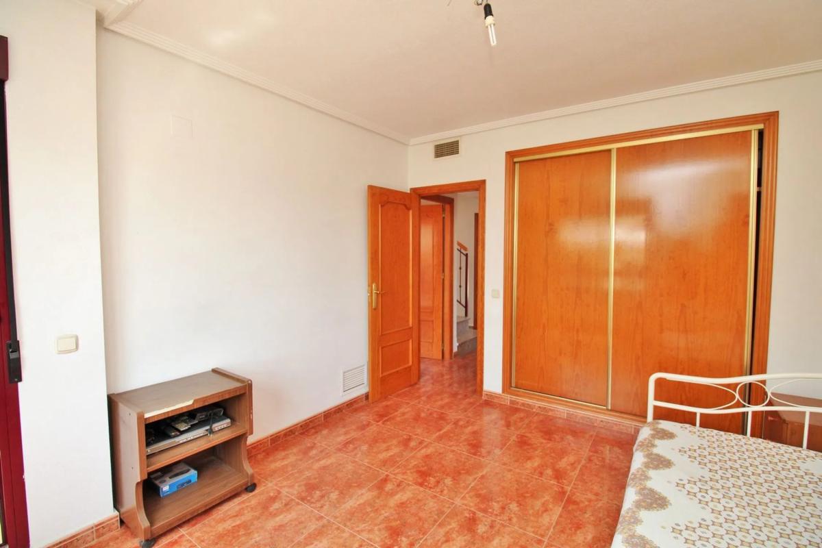 Propiedades en venta y alquiler en España photo 2