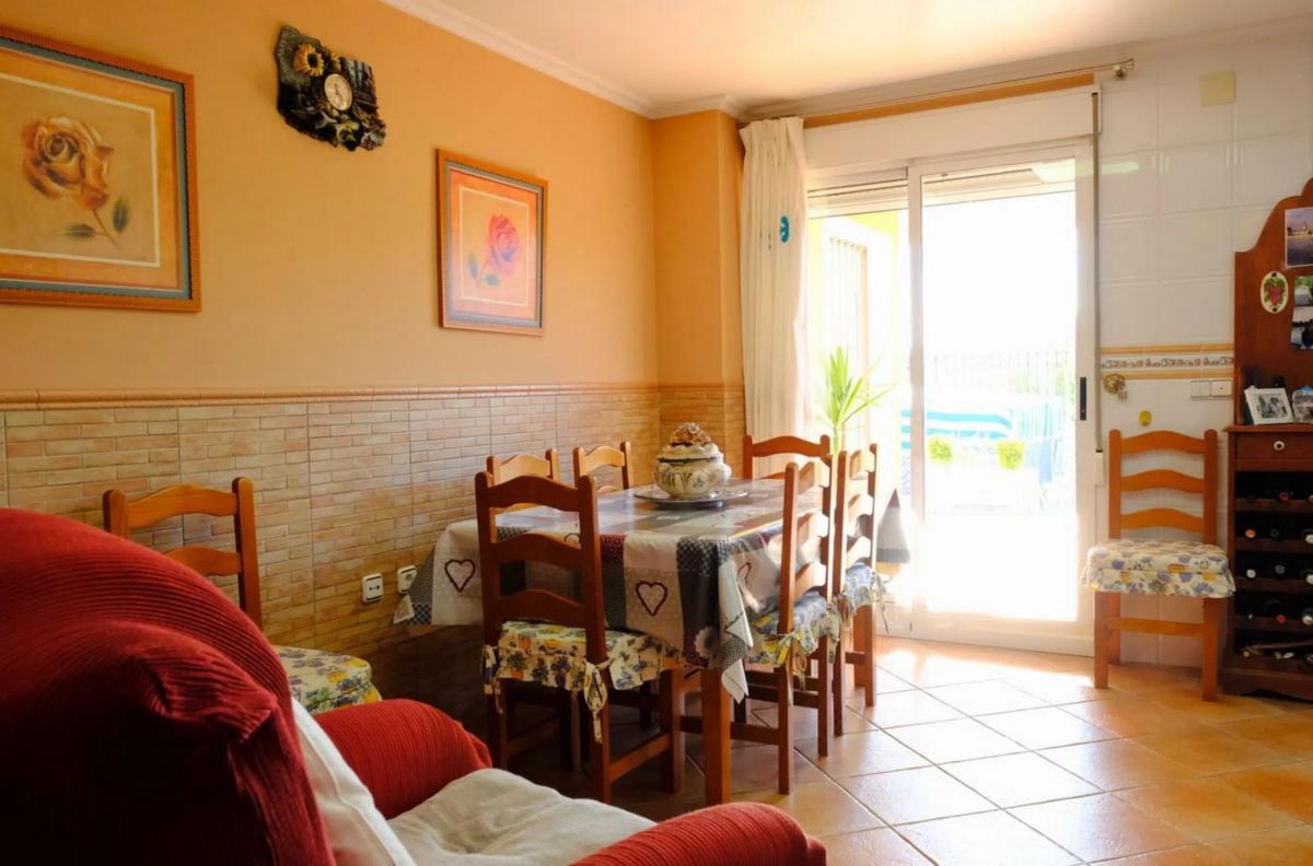 Продажа отдельного шале в  Desamparados-Hurchillo-Torremendo, Ориуэла photo 3