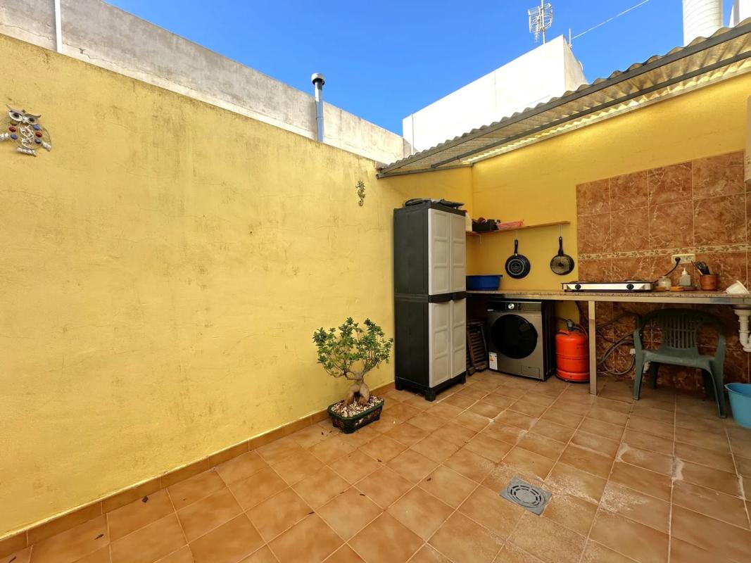 Venta de chalet adosado en CL 8 DE DICIEMBRE , Orihuela photo 3