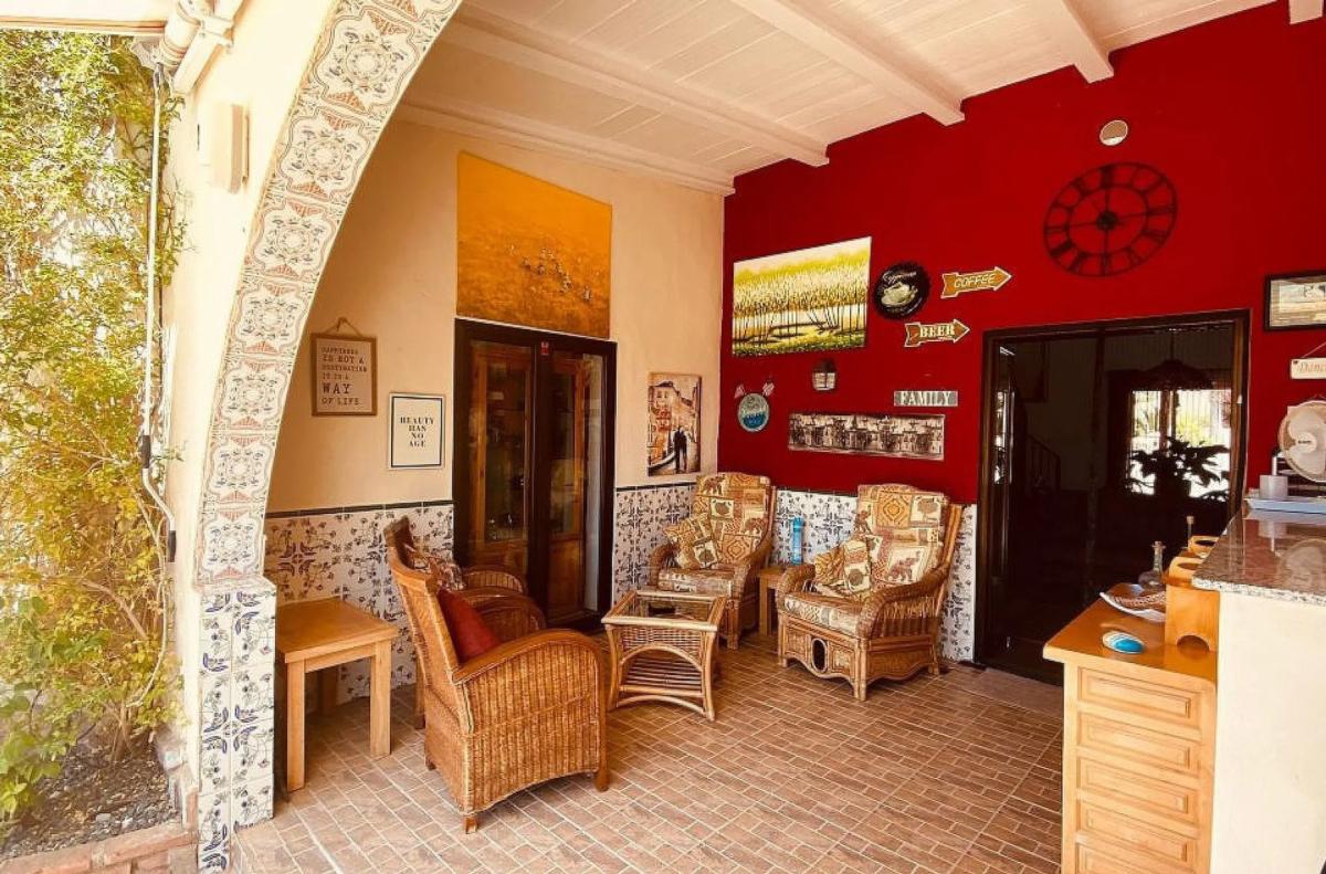 Sale of independent chalet in La Murada-Los Vicentes, Orihuela
photo 1