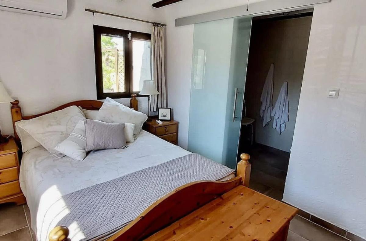 Sale of independent chalet in La Murada-Los Vicentes, Orihuela
photo 3