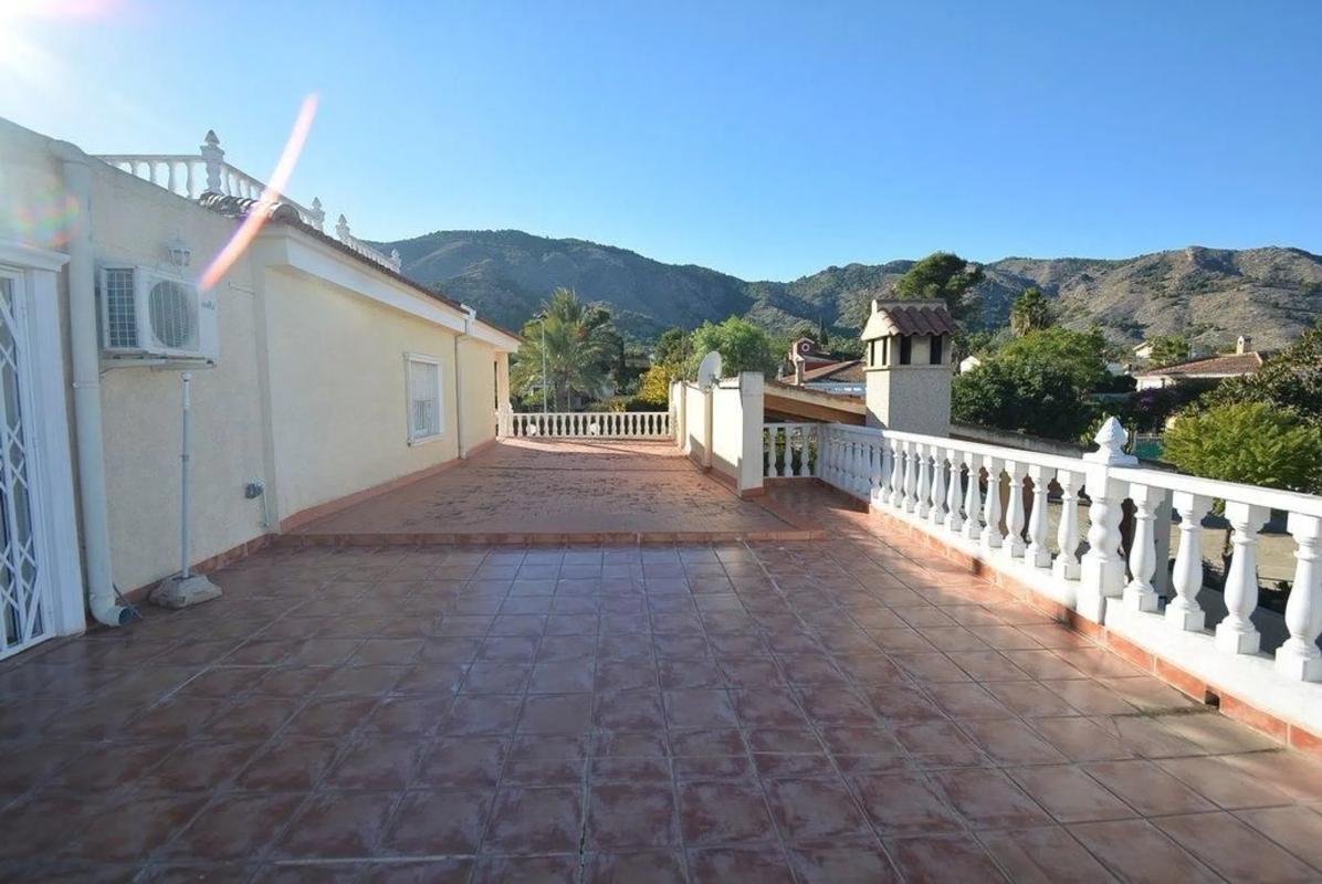 Sale of independent chalet in Montepinar-La Aparecida-Raiguero, Orihuela
photo 1