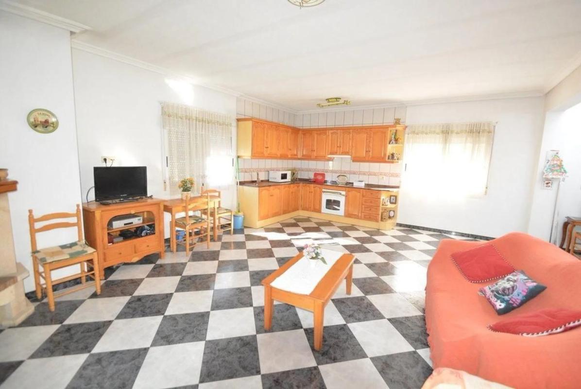 Sale of independent chalet in Montepinar-La Aparecida-Raiguero, Orihuela
photo 5