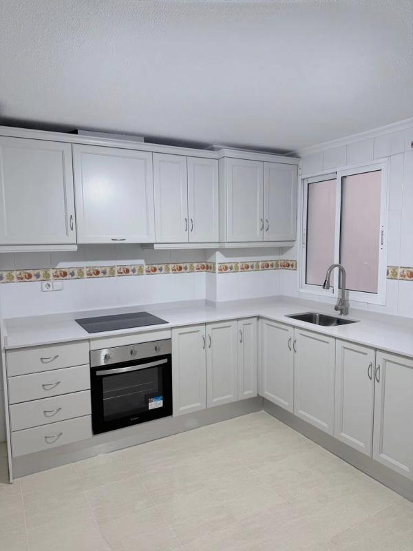 Продажа квартиры на Calle Comandante Manuel Gimeno, 32, Ориуэла
 photo 4