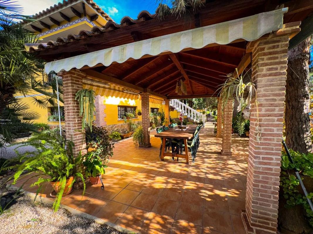 Sale of independent chalet in Carretera Molins, Orihuela
 photo 3