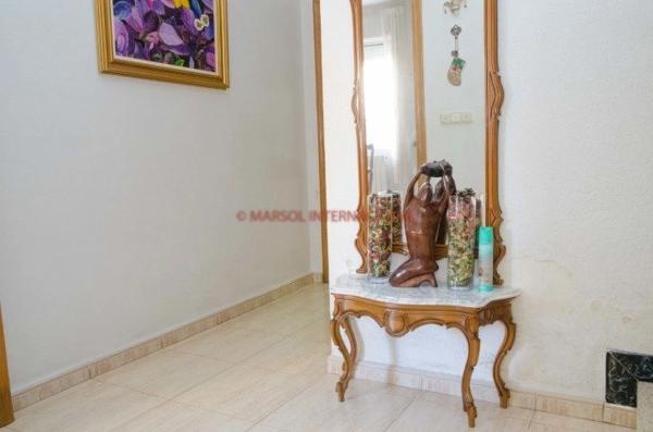 Chalet independiente en venta en Calle Prendimiento, Orihuela
thumbnail 1