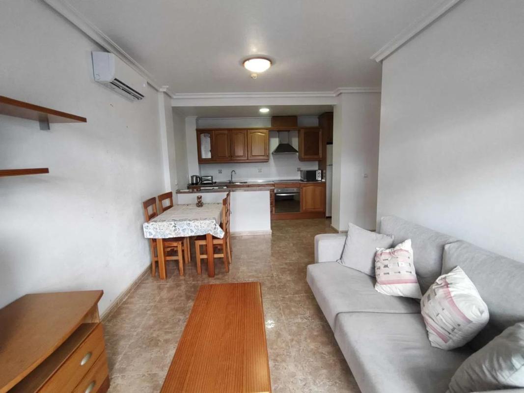 Venta de piso en Barrio Aguamarina, Orihuela
photo 4