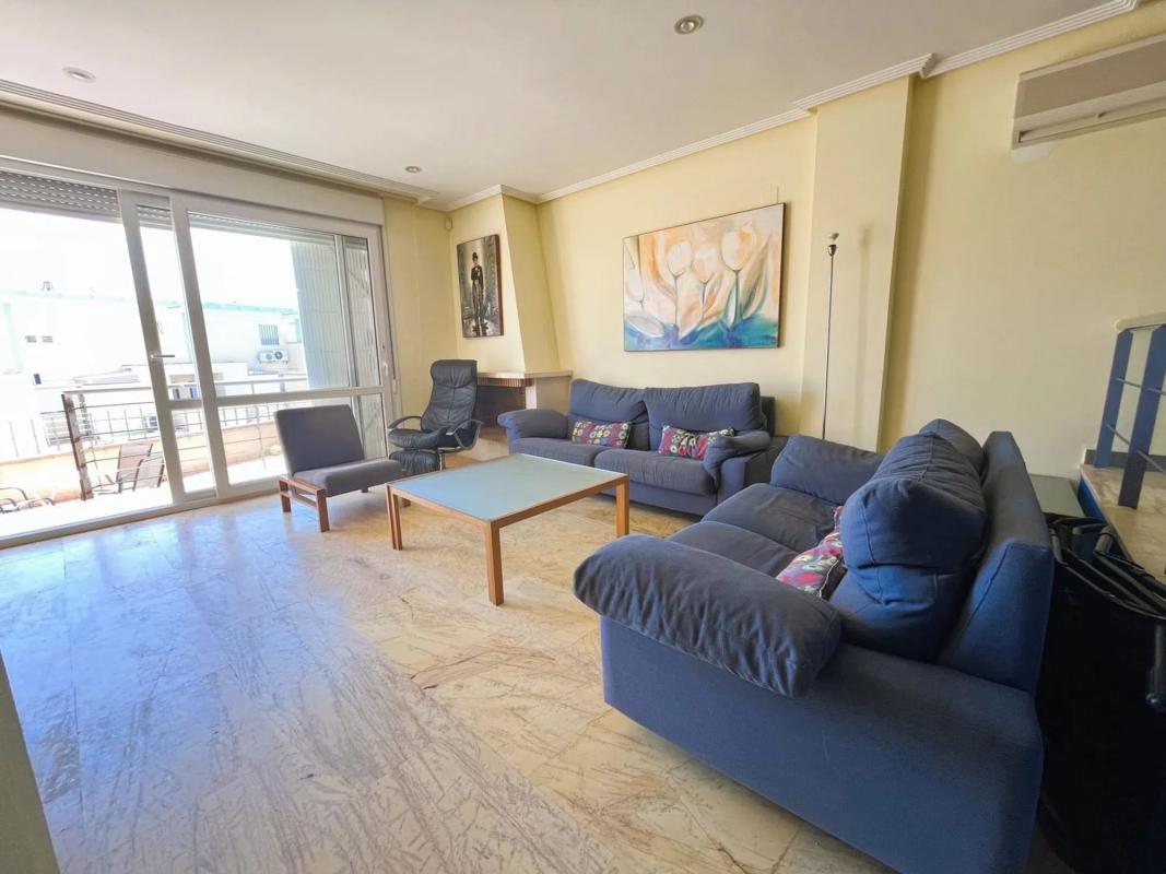 Duplex sale in Calle Vicente Blasco Ibáñez, Orihuela photo 2