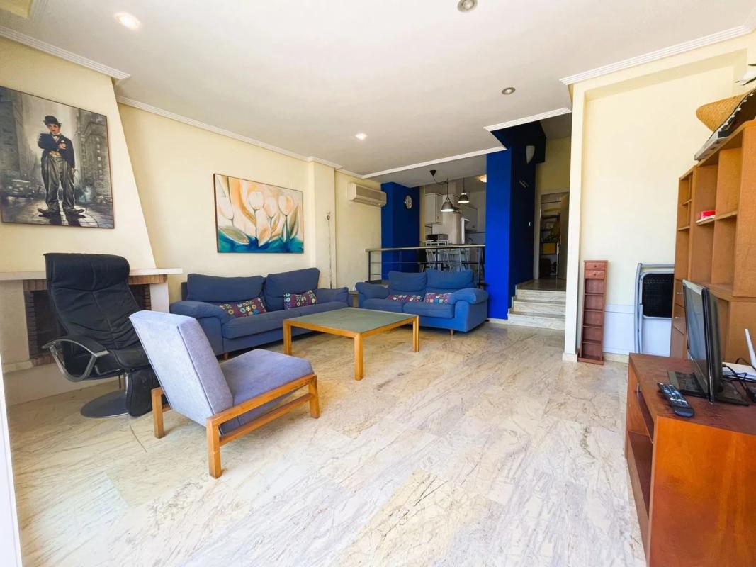 Duplex sale in Calle Vicente Blasco Ibáñez, Orihuela photo 3