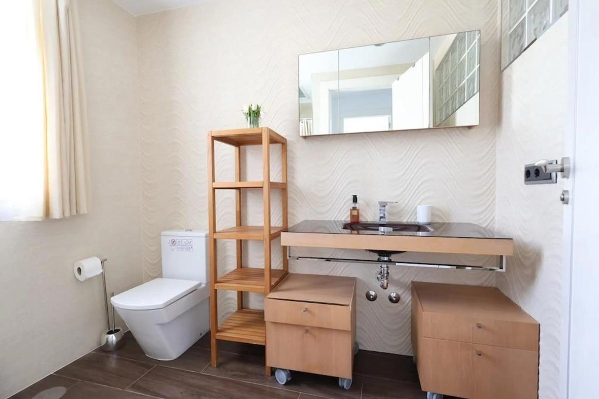 Sale of independent chalet in Calle el Coral, Orihuela
photo 3