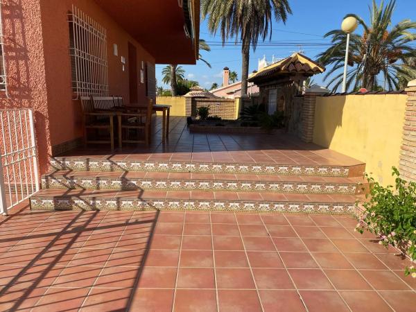 Independent chalet for sale in Calle Ariete, 24, Orihuela
photo 1