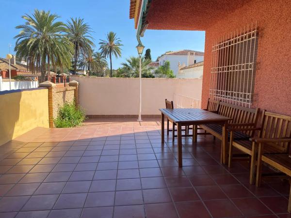 Independent chalet for sale in Calle Ariete, 24, Orihuela
thumbnail 2