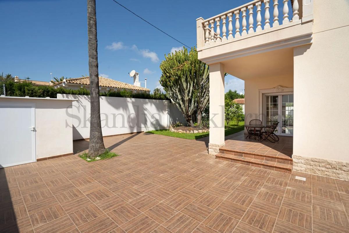 Sale of independent chalet in Calle Baliza, Orihuela
 photo 2