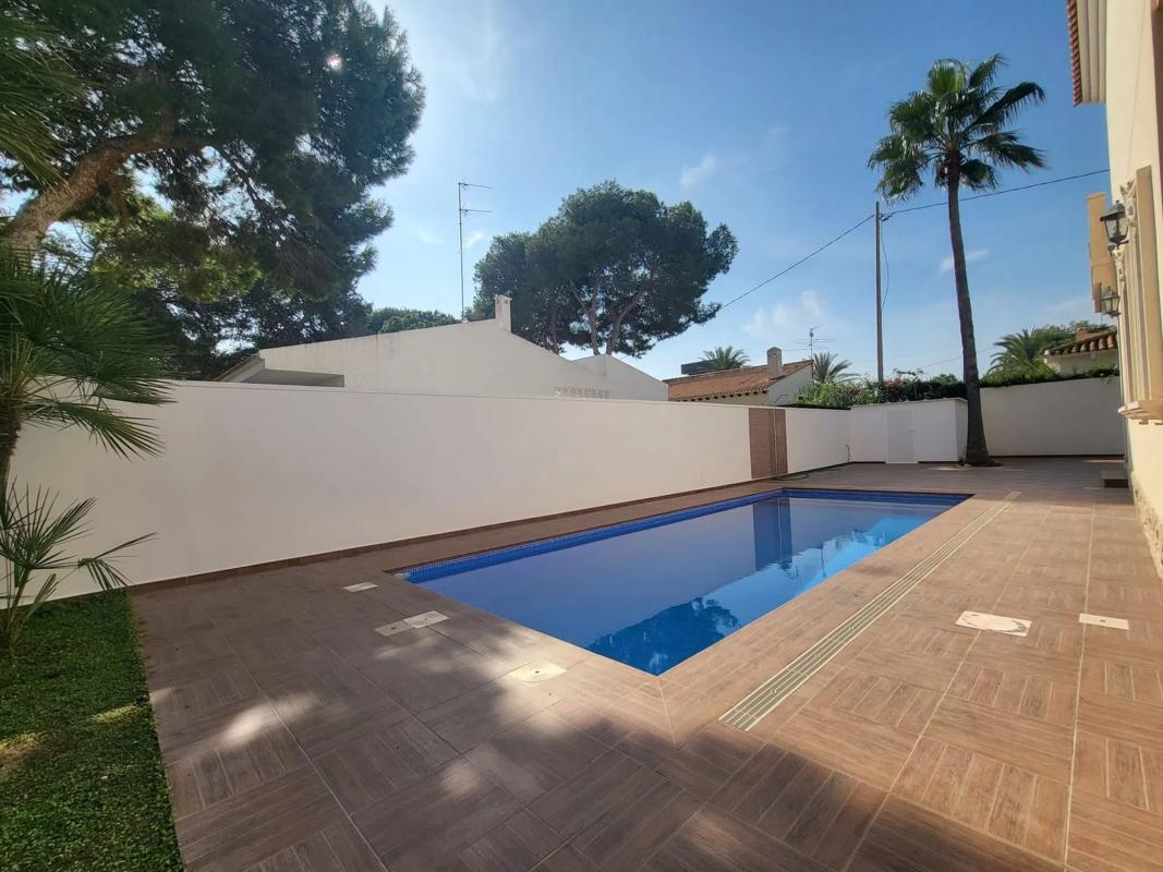 Sale of independent chalet in Calle Baliza, Orihuela
 photo 2