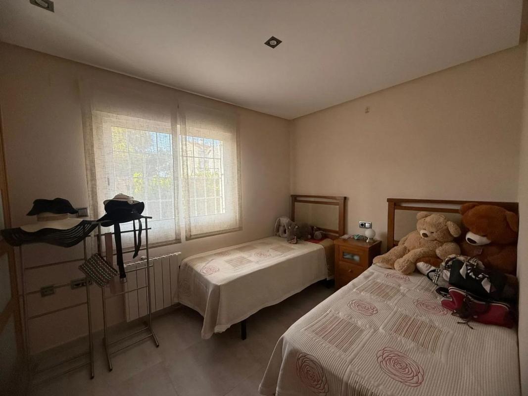 Продажа отдельного шале в Calle Samaniego, 22, Ориуэла photo 4