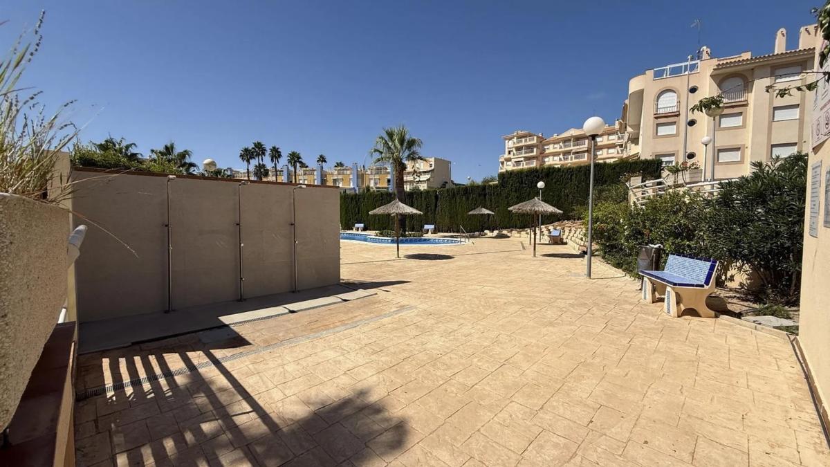 Sprzedaż duplexu w Barrio Campoamor, Orihuela photo 1