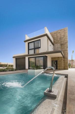 Independent chalet for sale in Calle Ana María Matute, Orihuela
 photo 1