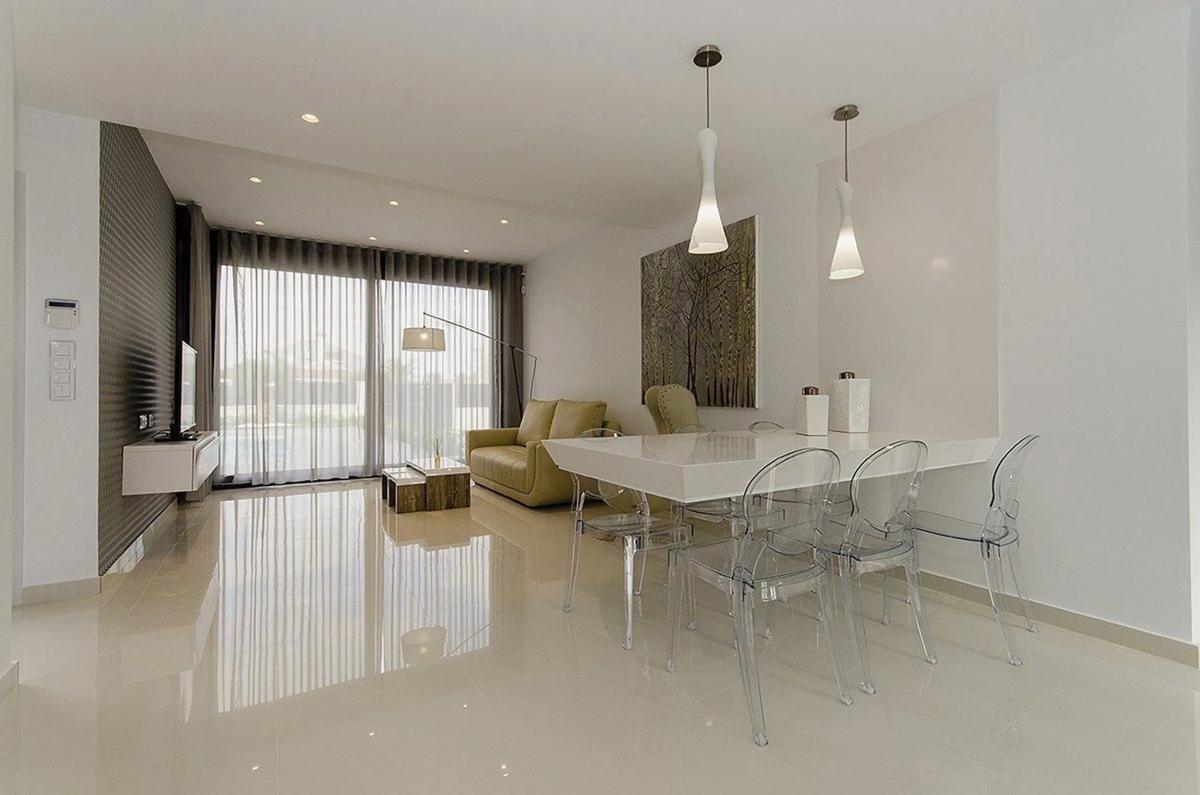 Sale of independent chalet in Calle Ana María Matute, Orihuela
 photo 3
