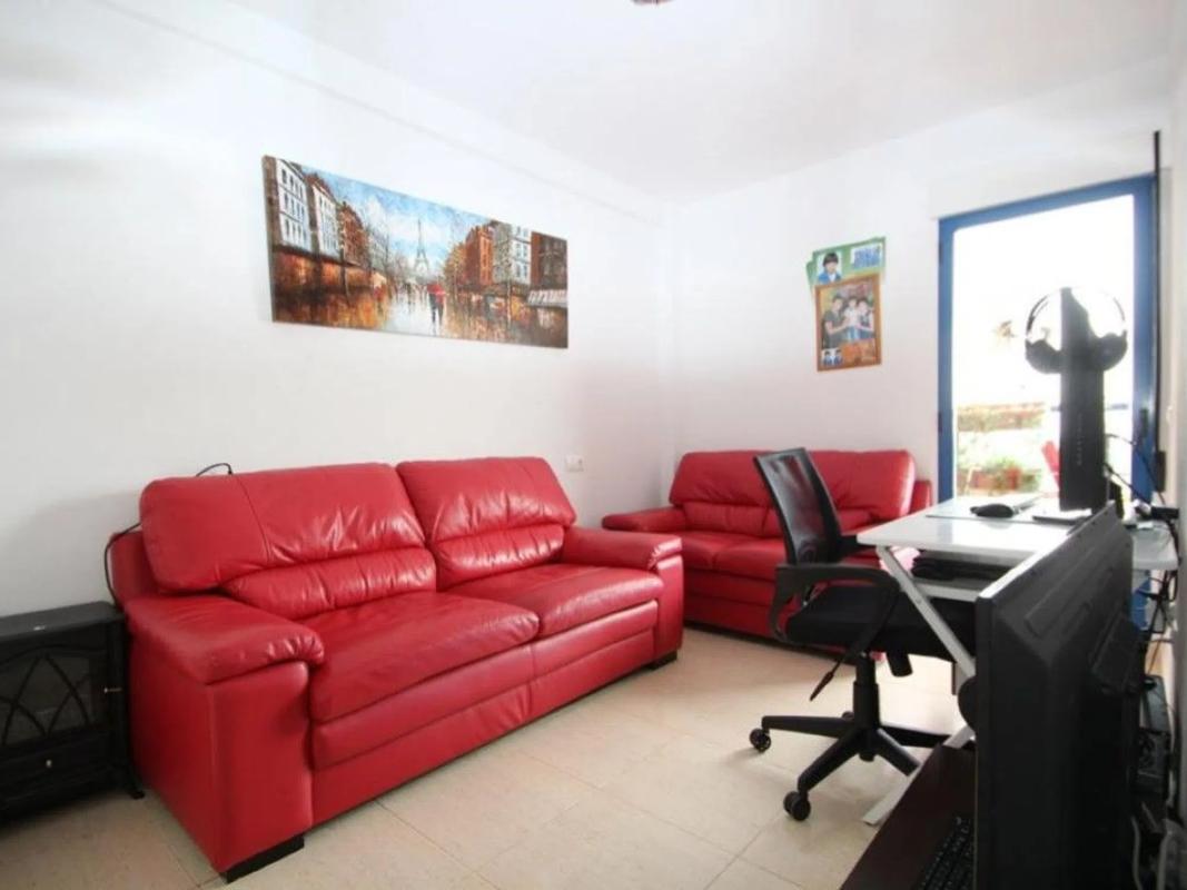 Продажа квартиры на Calle Rube Darío Cmor, Ориуэла
photo 5