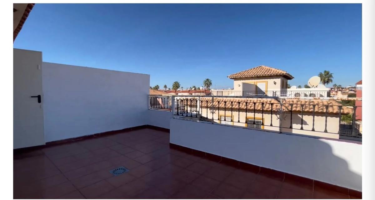 Продажа таунхауса в Calle Galena, 3 , Ориуэла photo 5