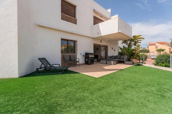 Квартира на продажу на  Barrio La Zenia, Ориуэла photo 2