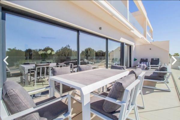 Chalet adosado en venta en  Avenida de las Colinas, 2 , Orihuela photo 3