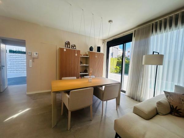 Independent chalet for sale in Calle Cabo Ortegal, Orihuela
 photo 3