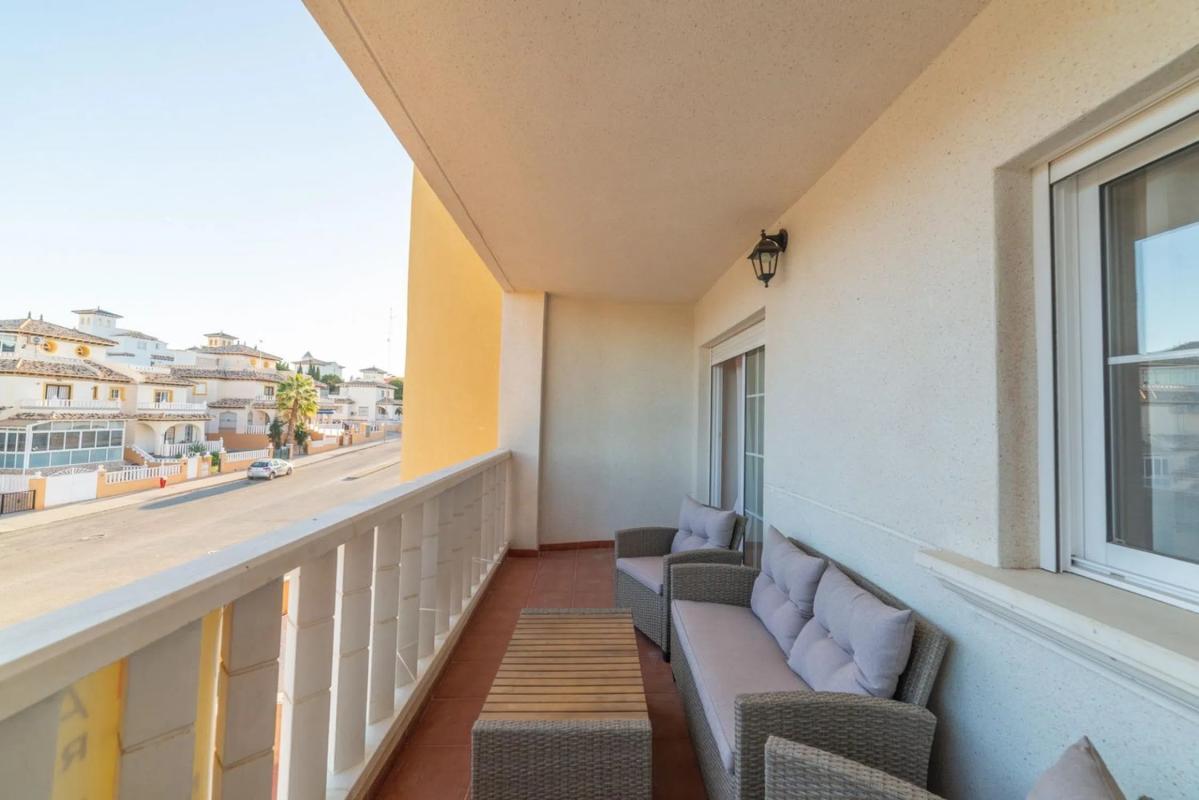 Venta de piso en Calle Castillo de la Atalaya, Orihuela
photo 2