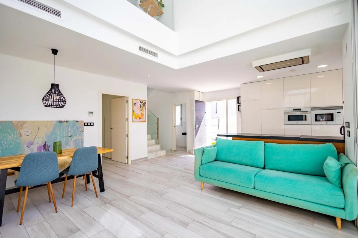 Sale of independent chalet in Urb. Palm Beach, Orihuela
photo 3
