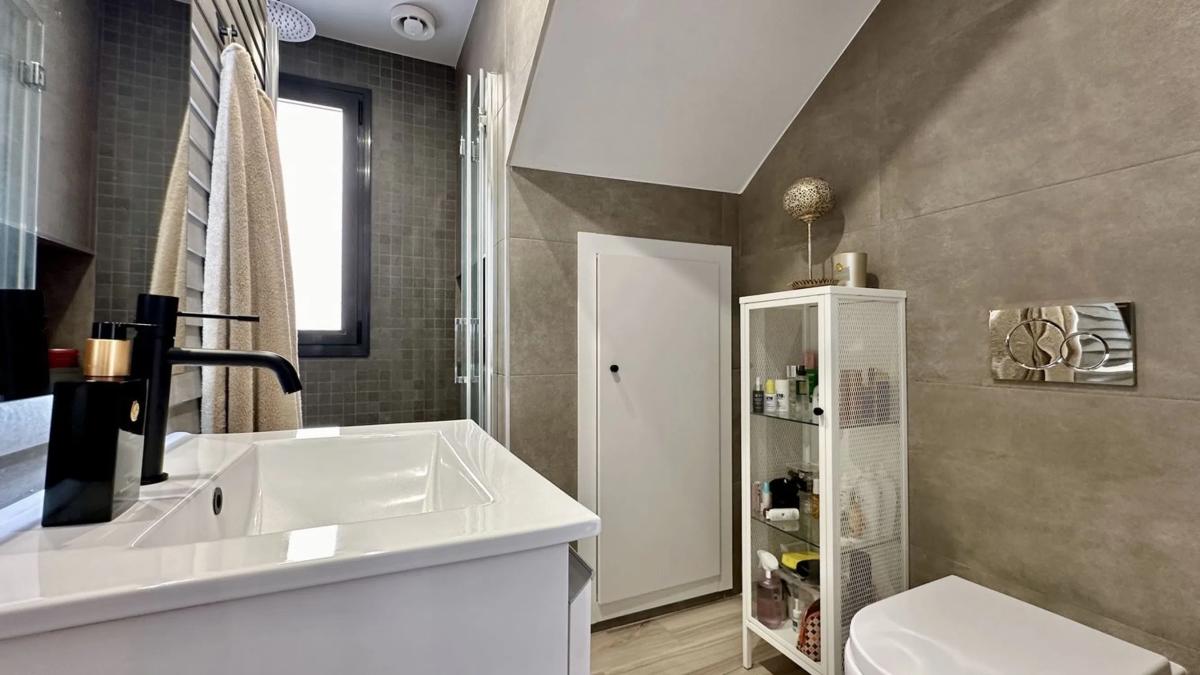 Продажа отдельного шале в Calle Cabo de Peñas, 3, Ориуэла photo 3
