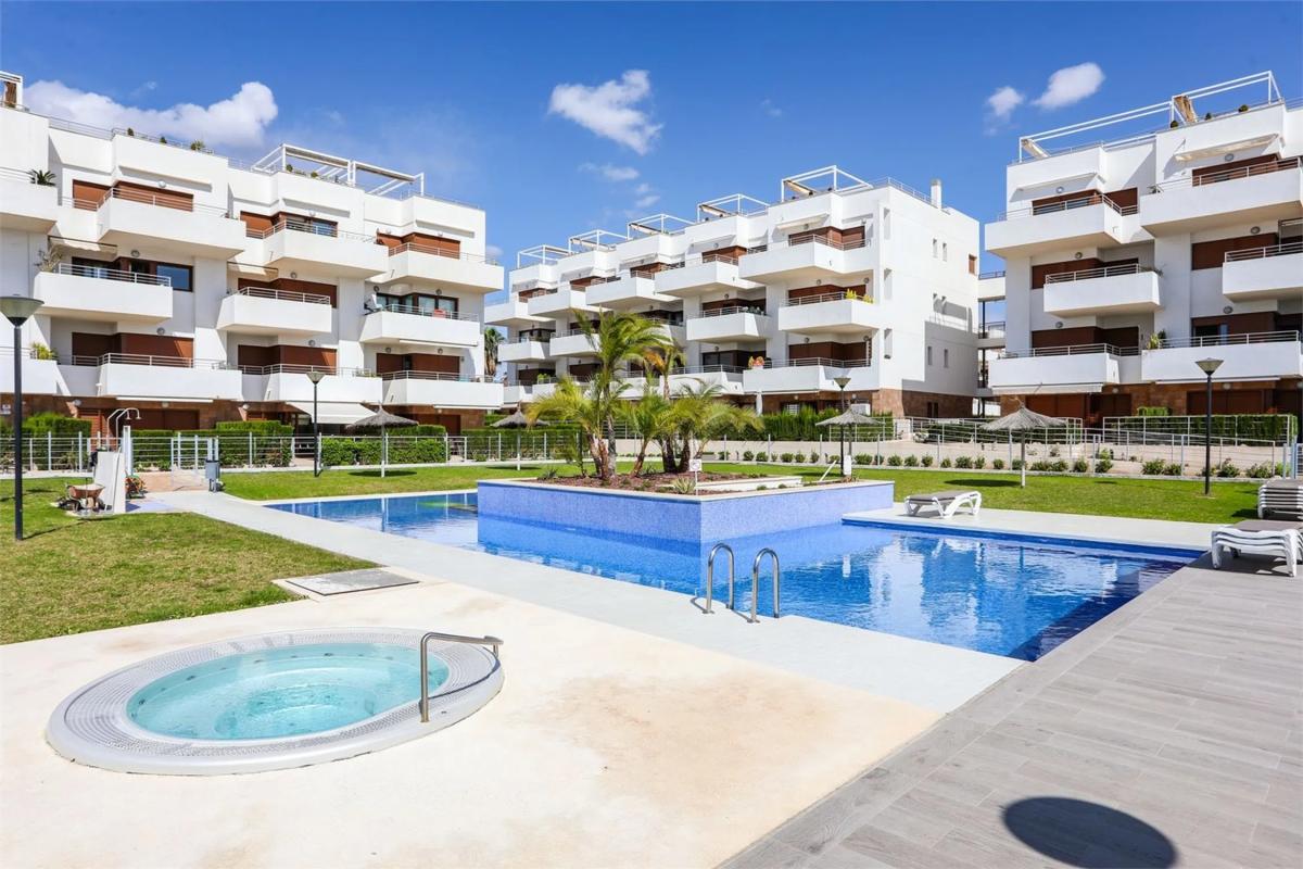 Venta de piso en Calle Cabo Santa Maria, Orihuela
photo 2