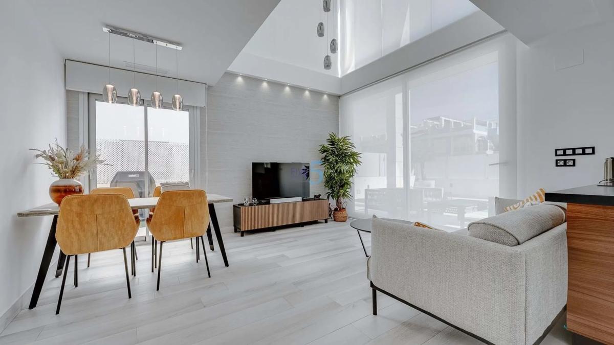 Продажа отдельного шале в  Barrio Lomas de Cabo Roig-Los Dolses, Ориуэла photo 5