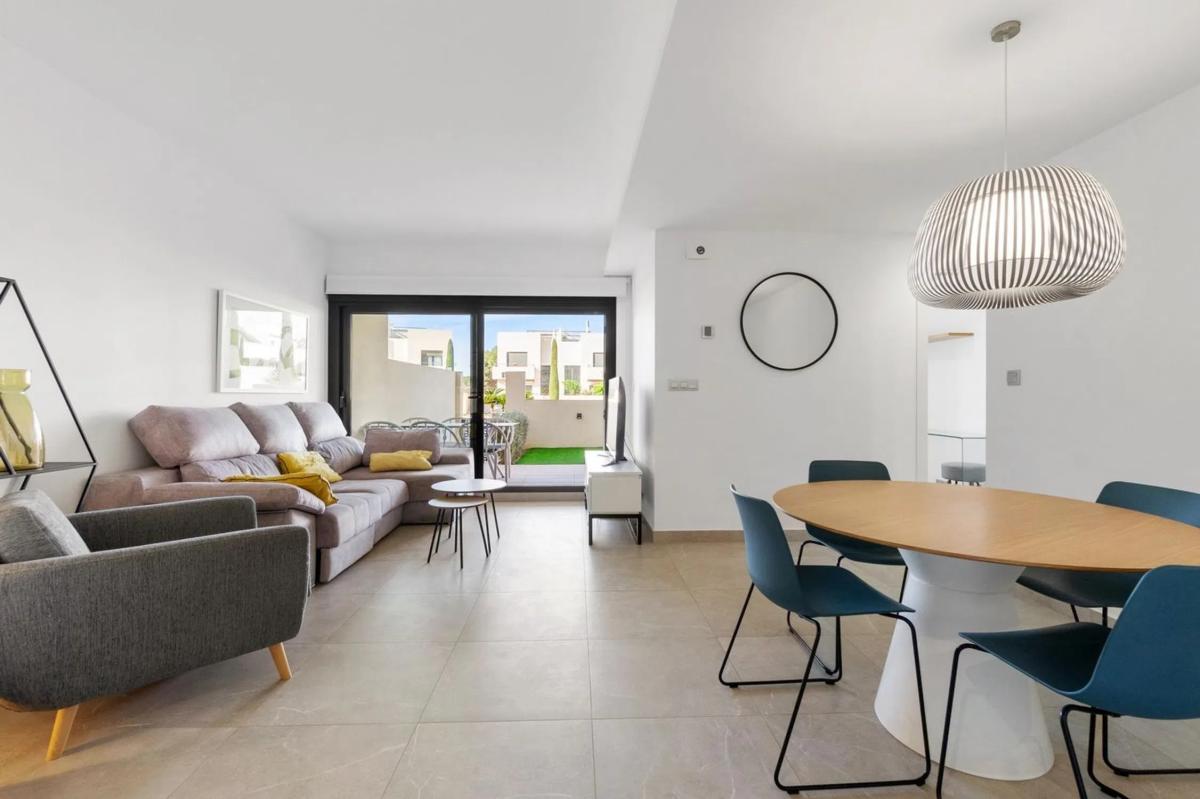 Продажа квартиры на Barrio Lomas de Cabo Roig-Los Dolses, Ориуэла
photo 3