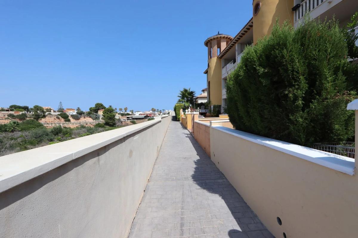 Venta de piso en Barrio Lomas de Cabo Roig-Los Dolses, Orihuela
photo 3