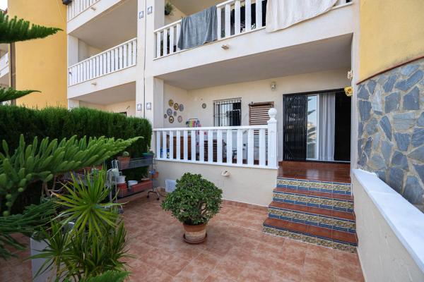 Piso en venta en Calle Castillo del rio, Orihuela
photo 1
