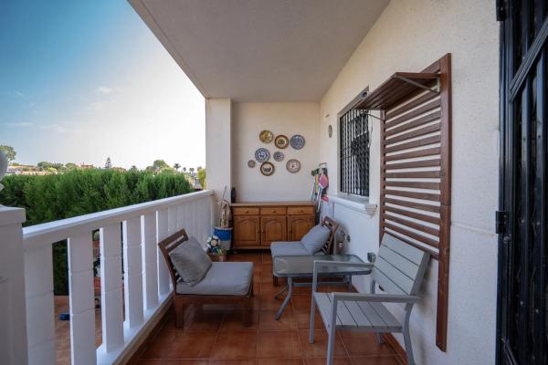 Piso en venta en Calle Castillo del rio, Orihuela
thumbnail 2
