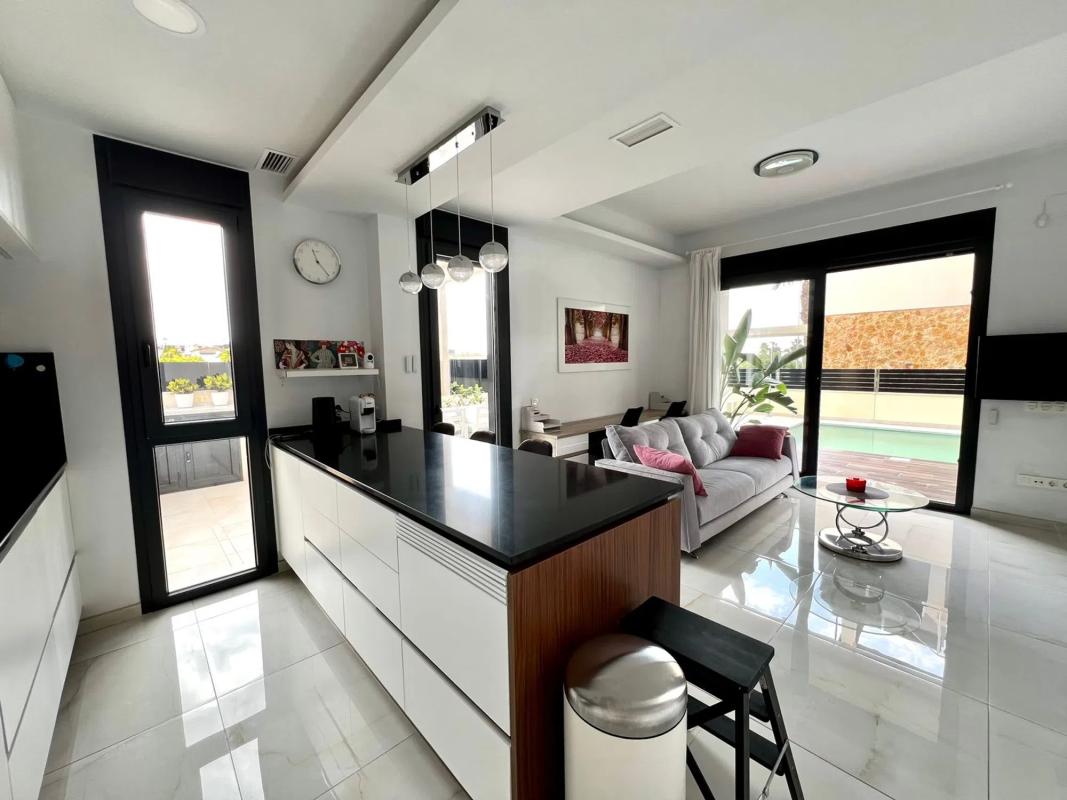 Venta de chalet independiente en Calle Cabo Ortegal, 9, Orihuela
photo 2