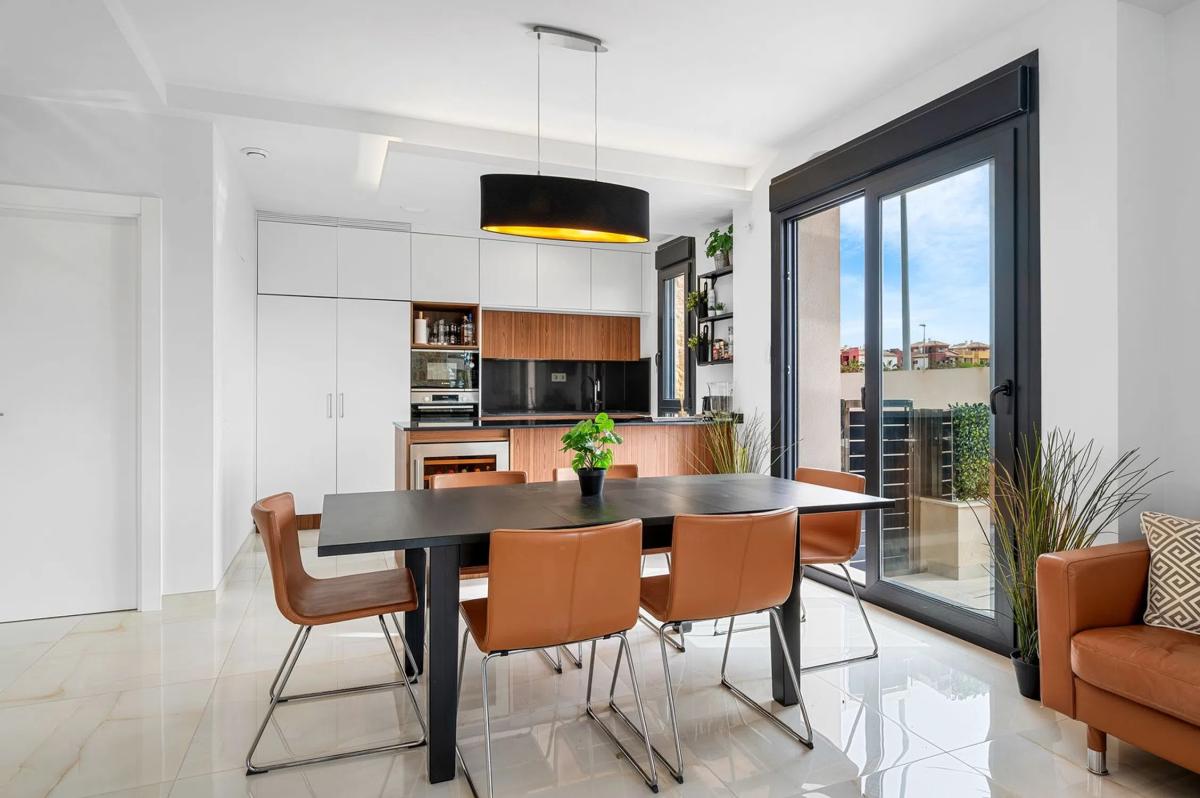 Sale of independent chalet in Calle Cabo Ortegal, Orihuela
photo 3