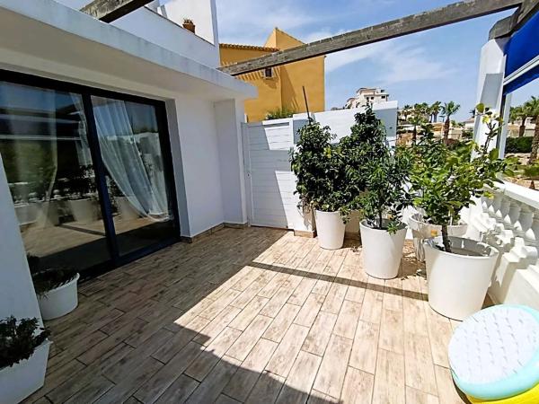 Piso en venta en Barrio Lomas de Campoamor-Las Ramblas, Orihuela
 photo 1