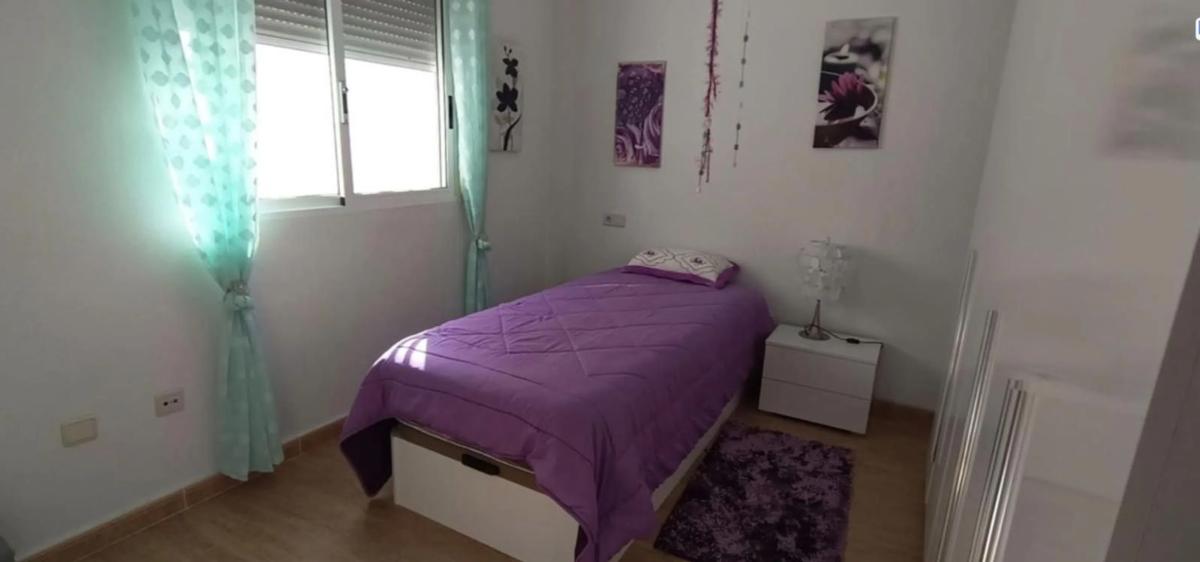 Venta de chalet adosado en  Calle Conejo , Orihuela photo 4