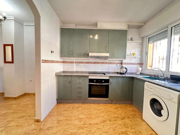 Дуплекс на продажу в Barrio Los Almendros-La Florida, Ориуэла photo 3