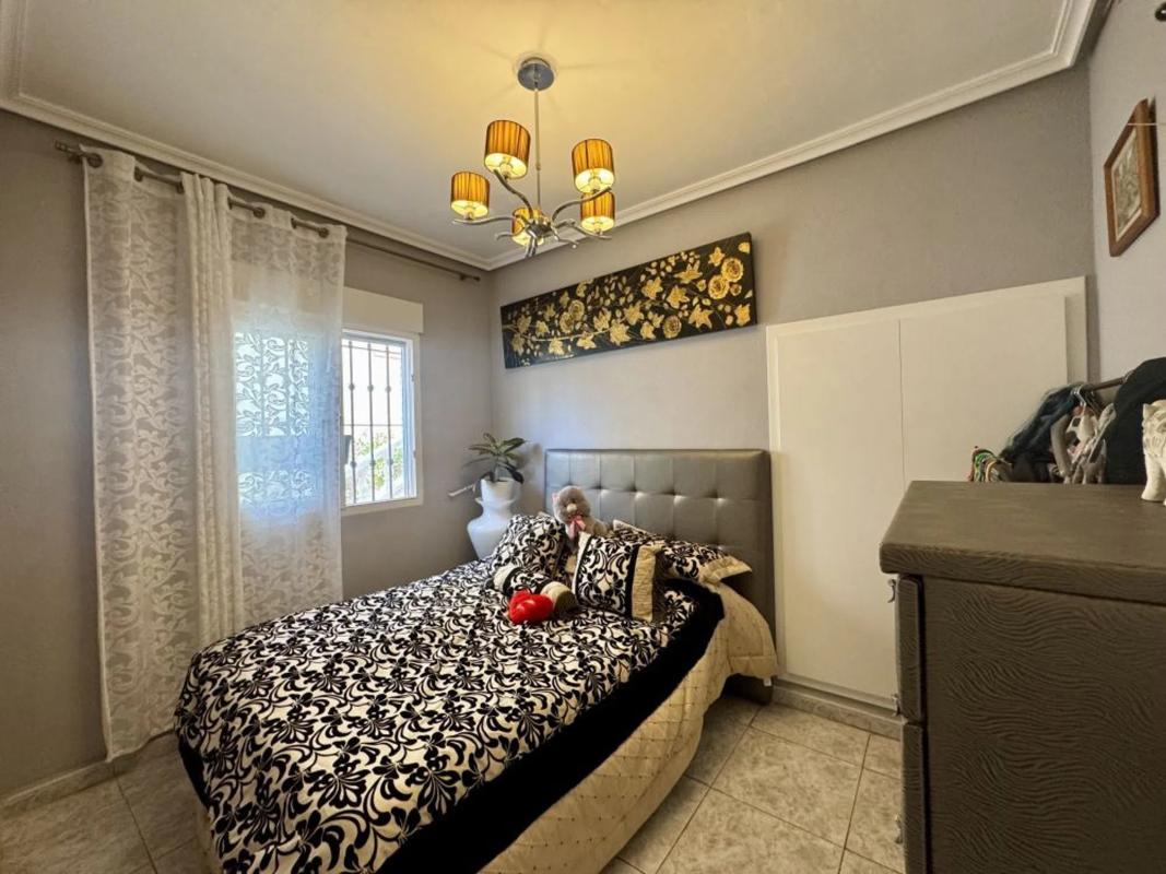 Venta de chalet adosado en Calle de la Garza , Orihuela photo 1