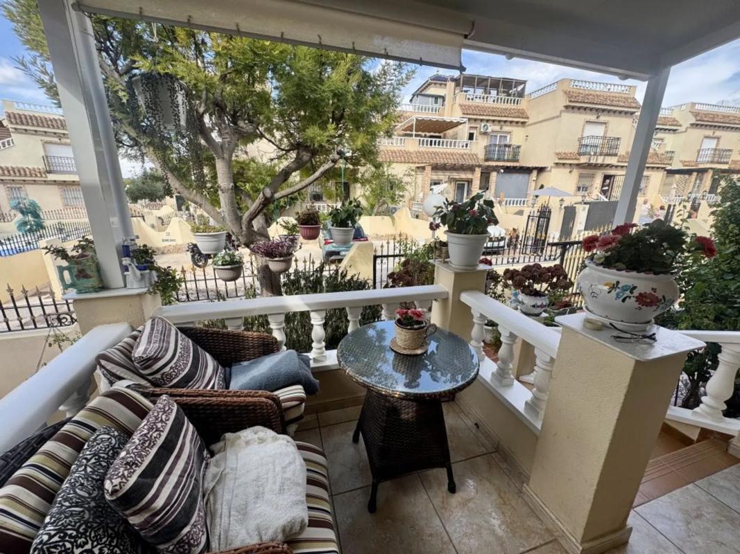 Venta de chalet adosado en Calle de la Garza , Orihuela photo 4