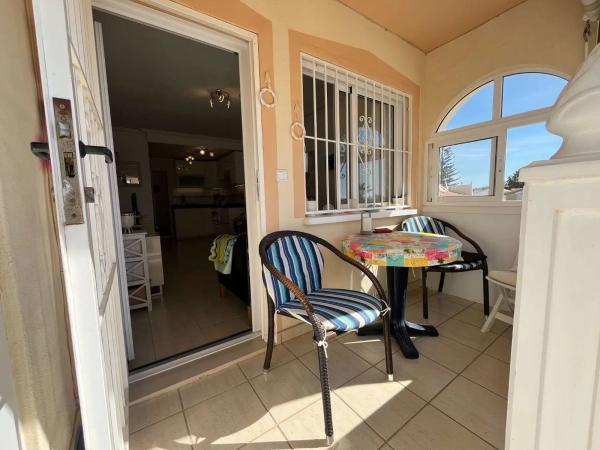 Квартира на продажу на  Barrio Los Almendros-La Florida, Ориуэла photo 1