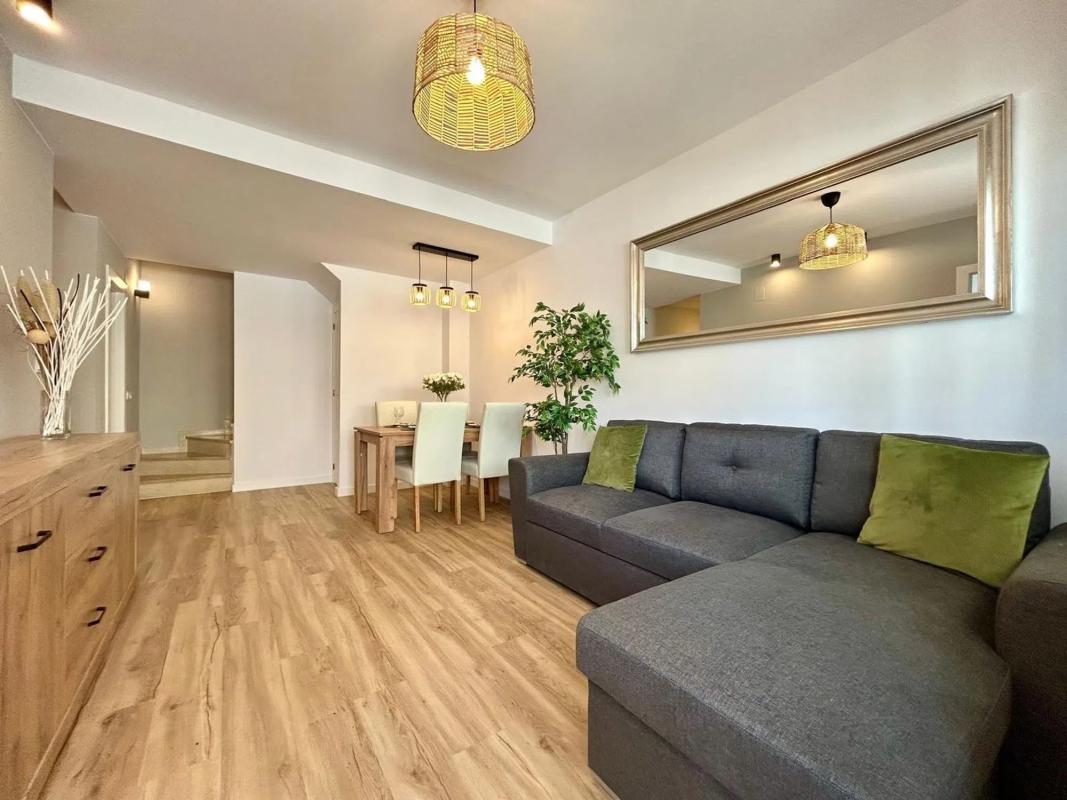 Продажа отдельного шале в  Barrio Los Balcones y los Altos, Ориуэла photo 4