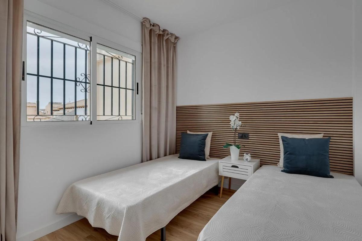 Venta de piso en Calle Trepadora s/n, Orihuela
 photo 3