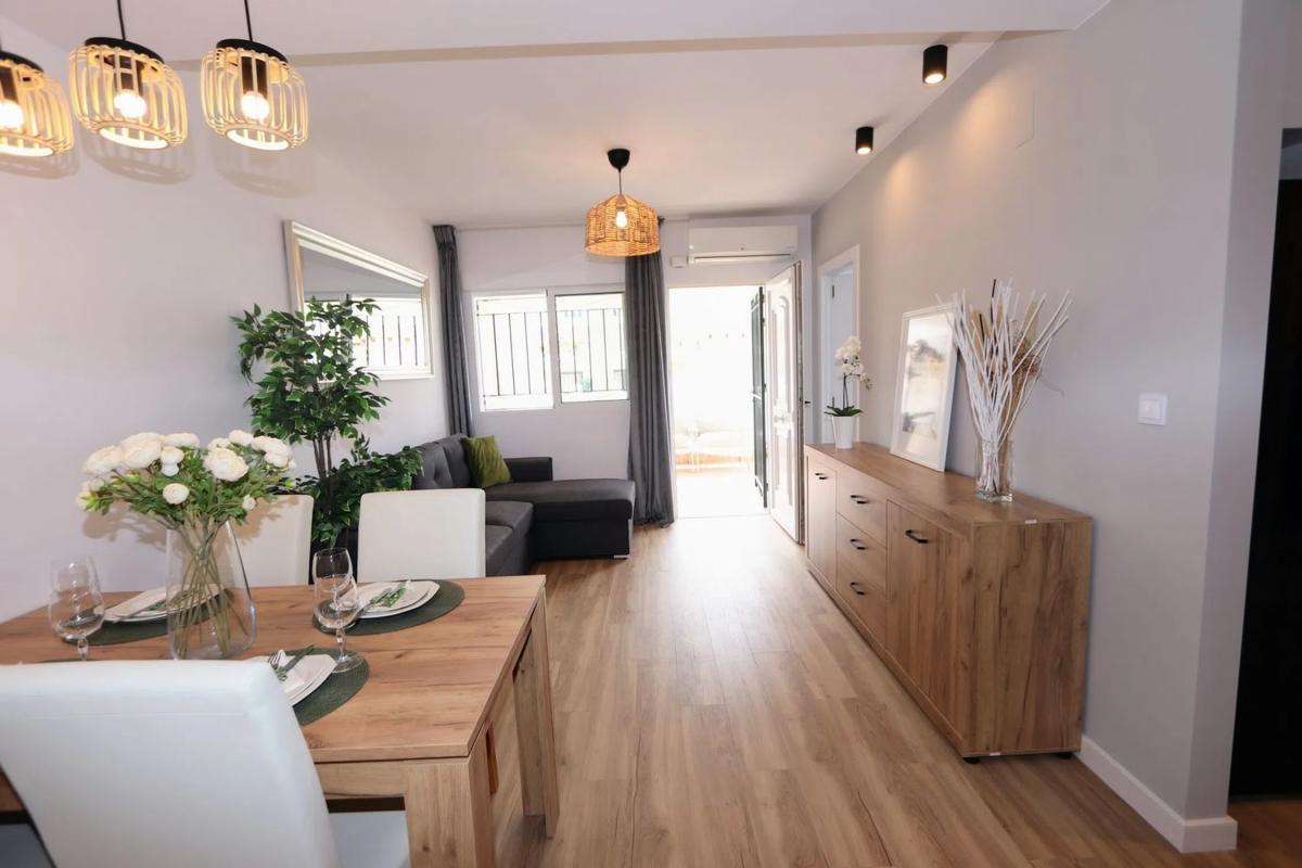 Venta de chalet adosado en Calle Trepadora , Orihuela photo 1
