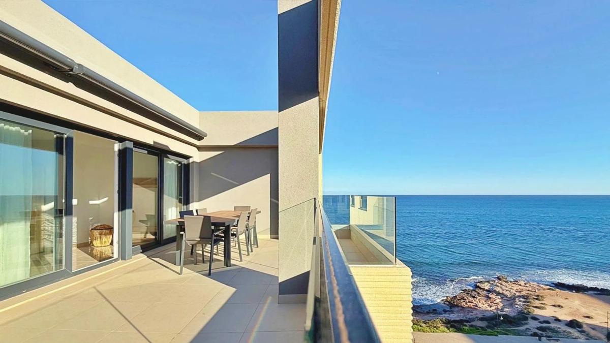 Venta de piso en Barrio Punta Prima, Orihuela
photo 1